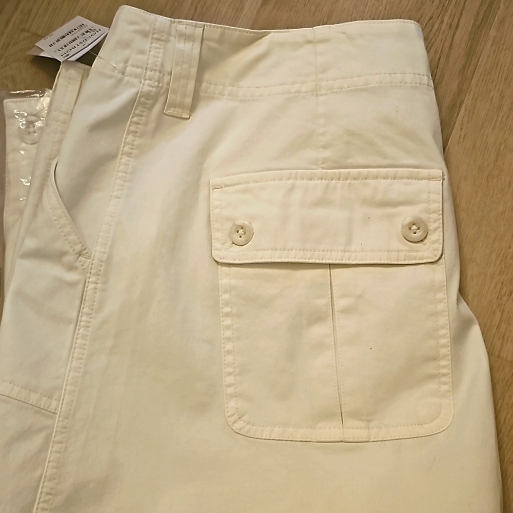 NWT Women's BP. Cotton Utility Shorts Pockets Zip/Button Closure Size 16 Ivory - Picture 7 of 13